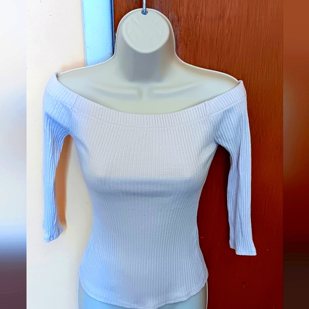 NWOT Guess by Los Angeles Off-the-shoulder Top
